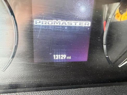 Used 2025 RAM ProMaster 2500 w/ Convenience Group image 16