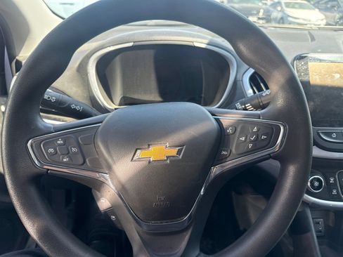 Used 2018 Chevrolet Volt LT FWD image 16