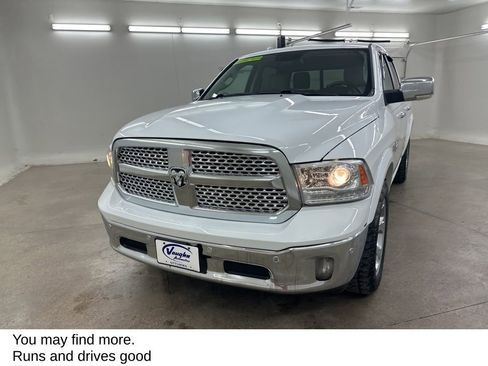 Used 2017 RAM 1500 Laramie w/ Convenience Group image 5