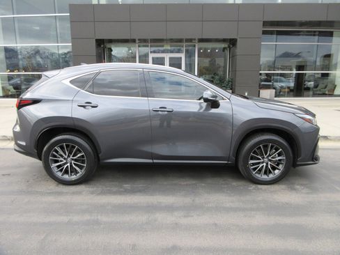 Used 2023 Lexus NX 250 FWD w/ Premium Package image 11