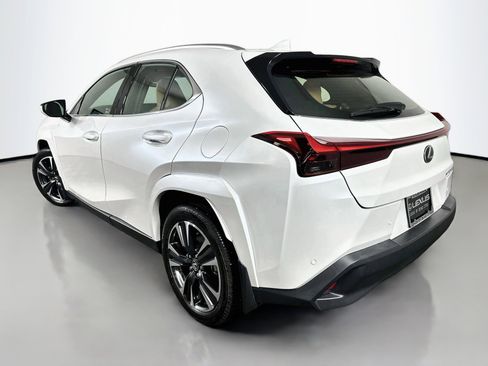 Used 2025 Lexus UX 300h AWD w/ Cold Area Package image 5