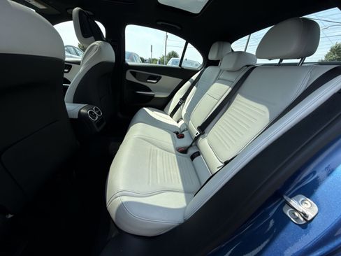 Used 2024 Mercedes-Benz C 300 4MATIC Sedan image 25