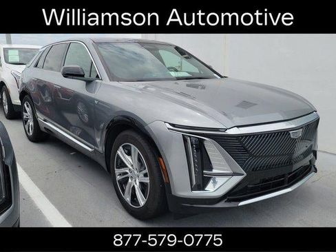 Certified 2024 Cadillac Lyriq Tech RWD image 1