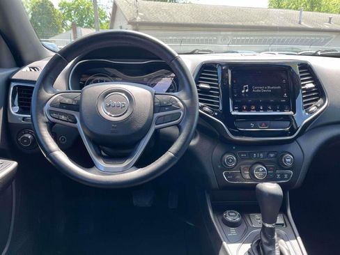 Used 2019 Jeep Cherokee High Altitude AWD/4WD image 2