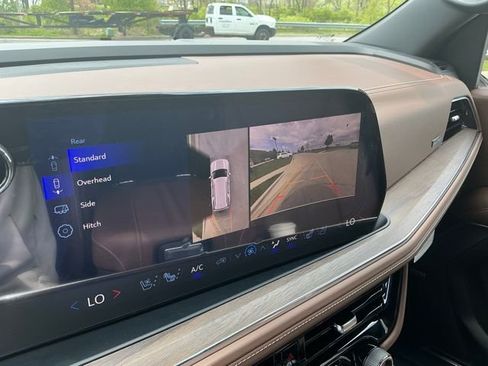 New 2026 Chevrolet Tahoe High Country AWD/4WD image 29