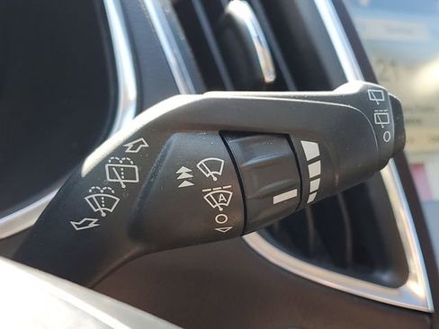 Used 2019 Ford Edge Titanium w/ Equipment Group 301A AWD/4WD image 27