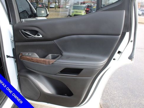 Used 2021 GMC Acadia Denali w/ Denali Ultimate Package image 25