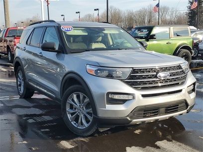 Certified 2023 Ford Explorer XLT w/ Equipment Group 202A