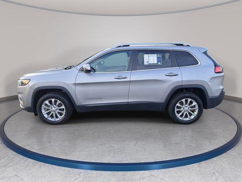 Used 2019 Jeep Cherokee Latitude w/ Popular Appearance Group AWD/4WD image 8