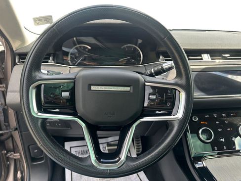 Used 2021 Land Rover Range Rover Evoque R-Dynamic S AWD/4WD image 16