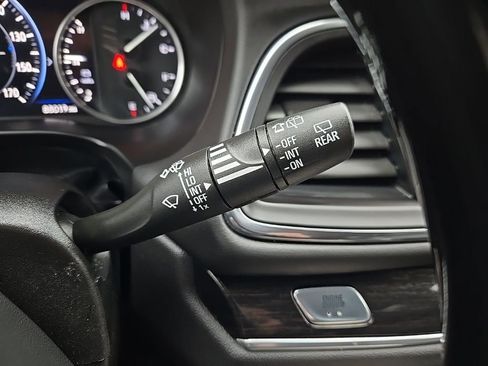 Used 2020 Buick Enclave Avenir image 17