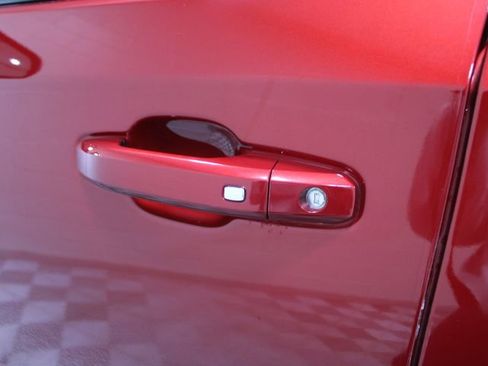 Used 2022 Chevrolet Silverado 1500 LT w/ Convenience Package II image 16