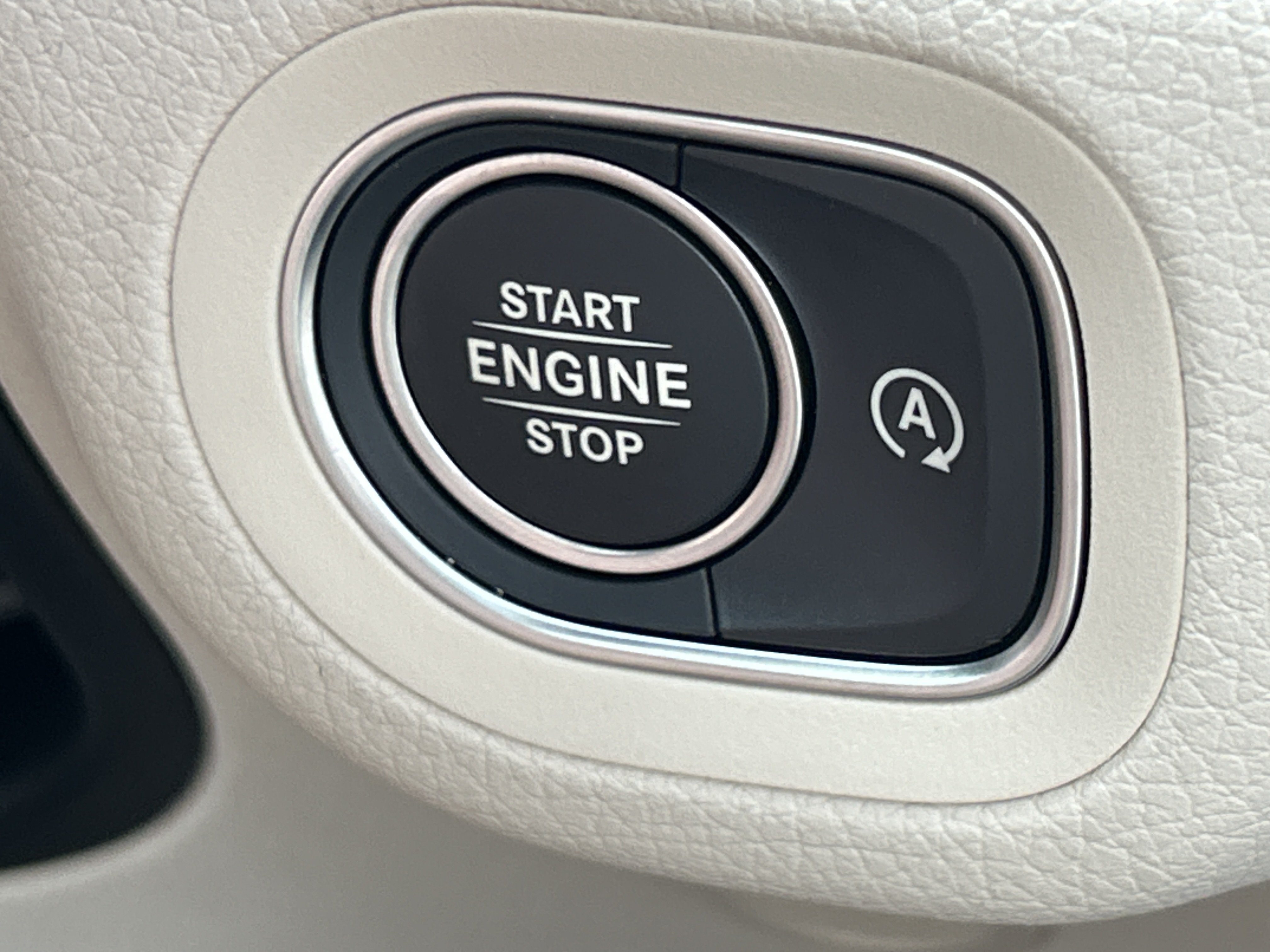 New 2026 Mercedes-Benz GLS 450 4MATIC image 29