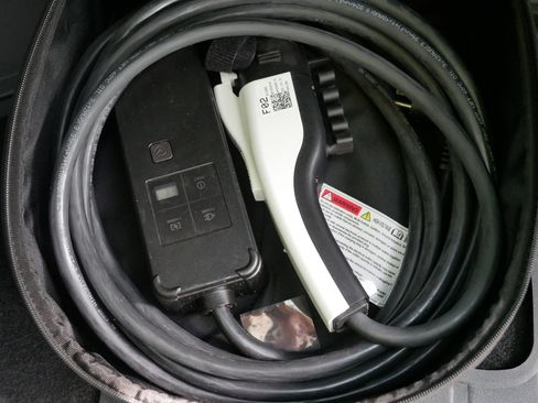 Used 2024 Kia EV9 Wind AWD/4WD image 37
