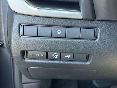 Certified 2026 Nissan Rogue SV AWD/4WD image 19