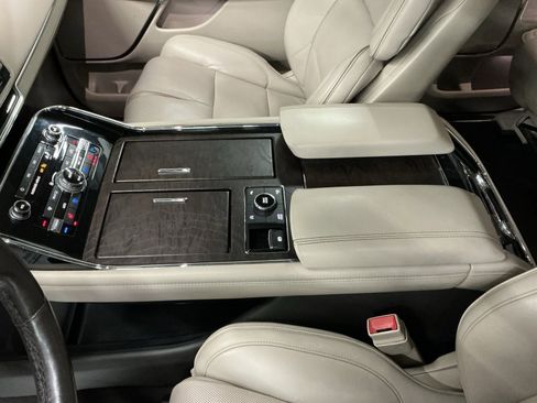 Used 2018 Lincoln Navigator Select w/ Technology Package image 35