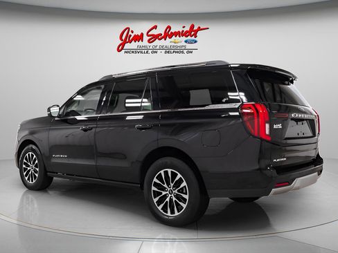 Used 2025 Ford Expedition Platinum AWD/4WD image 4