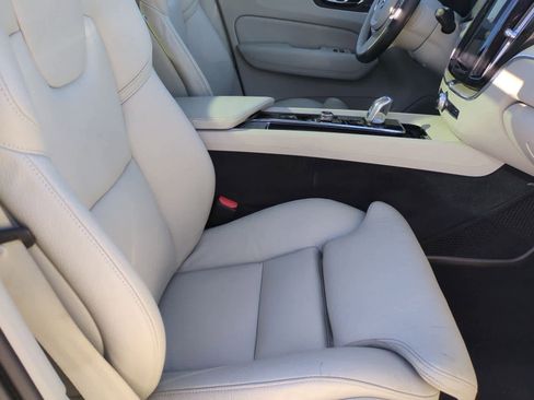 Used 2018 Volvo XC60 T8 Inscription w/ Advanced Package image 22