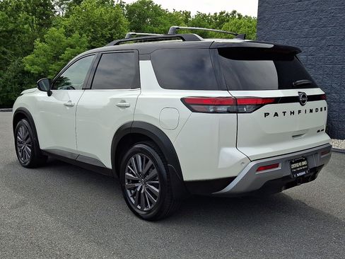 Certified 2023 Nissan Pathfinder SL w/ SL Premium Package AWD/4WD image 6