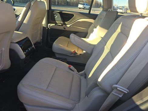 Used 2024 Lincoln Aviator Reserve w/ Jet Package image 12