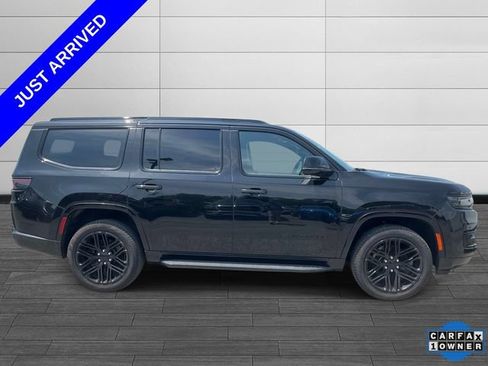 Used 2024 Jeep Wagoneer Series II AWD/4WD image 3