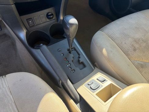 Used 2012 Toyota RAV4 4WD V6 w/ Tow Prep Pkg image 27