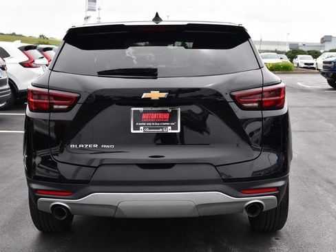 Used 2025 Chevrolet Blazer LT AWD/4WD image 6