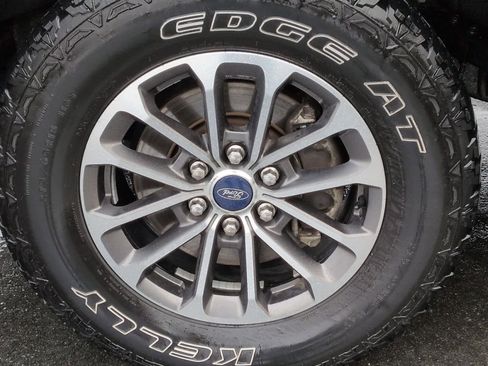 Used 2019 Ford F150 XLT w/ Equipment Group 302A Luxury image 14