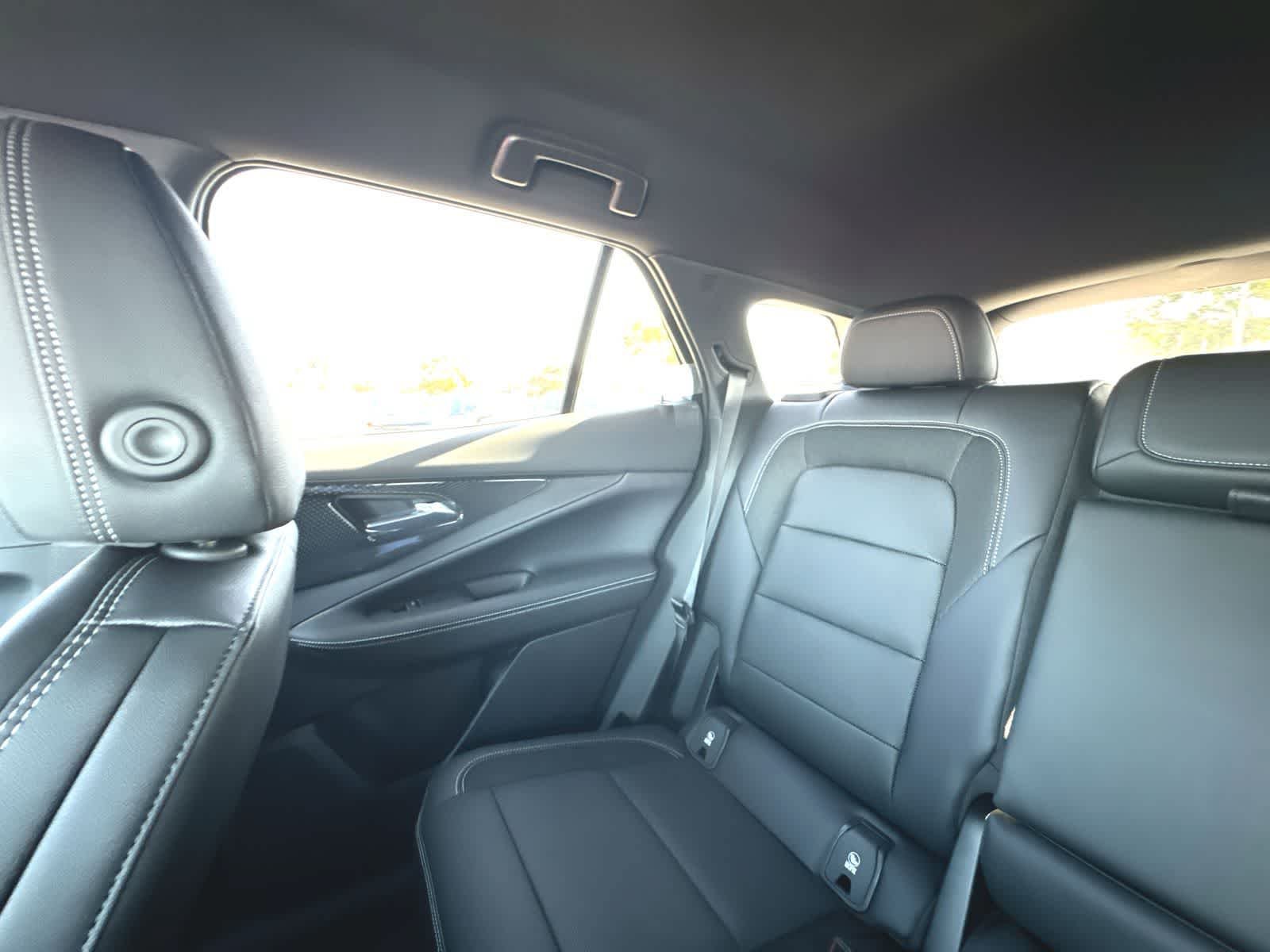 Used 2025 Chevrolet Blazer EV LT AWD/4WD image 5