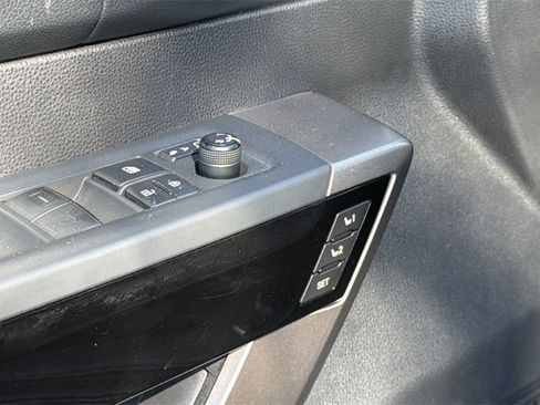 Used 2022 Toyota Tundra Limited image 15