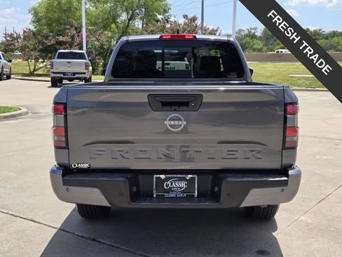 Used 2025 Nissan Frontier SV RWD image 6