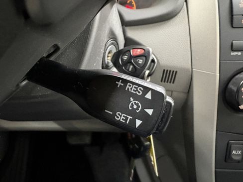 Used 2010 Toyota Corolla LE image 25