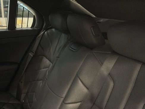 Used 2025 BMW 740i xDrive image 29