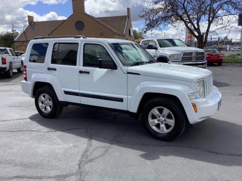 Used 2012 Jeep Liberty Sport w/ Popular Equipment Group image 8