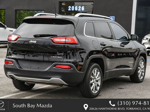 Used 2017 Jeep Cherokee Limited FWD image 6