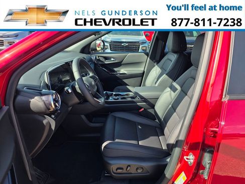 New 2026 Chevrolet Equinox LT w/ Convenience Package II AWD/4WD image 16