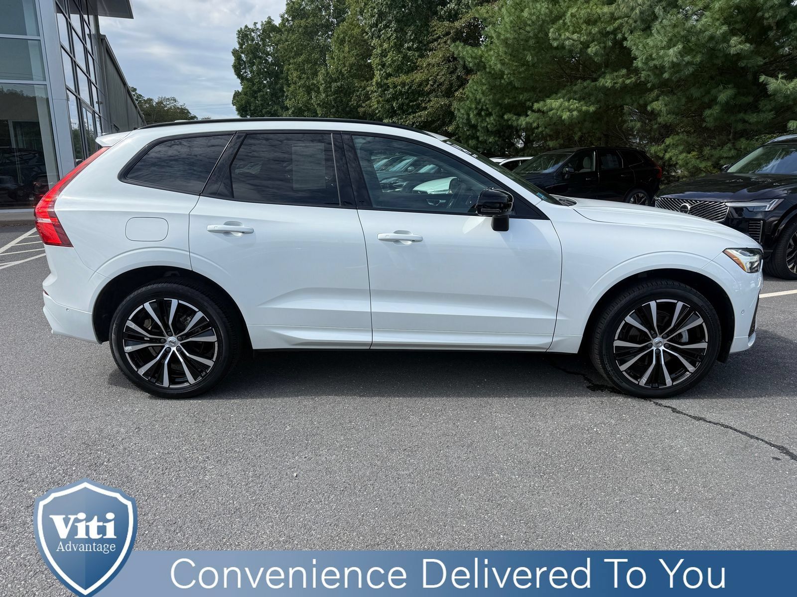 Certified 2024 Volvo XC60 B5 Plus w/ Protection Package Premier AWD/4WD image 9