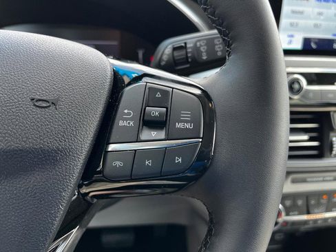 Used 2025 Ford Escape Active w/ Cold Weather Package image 17