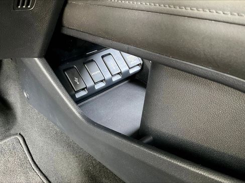 Used 2018 Honda HR-V EX image 15