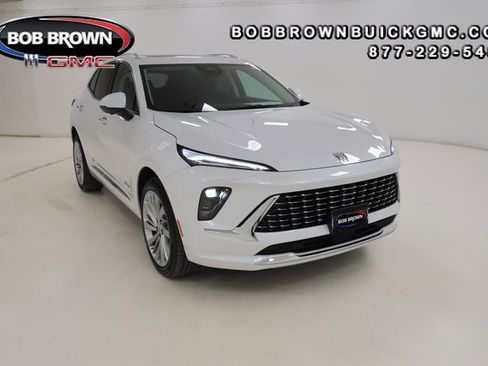 Used 2024 Buick Envision Avenir image 1