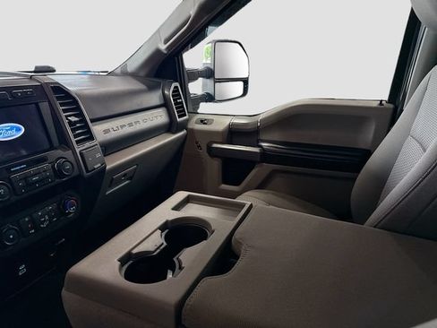 Used 2020 Ford F350 XLT w/ XLT Premium Package AWD/4WD image 24