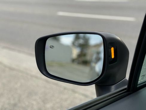 Used 2022 Subaru Ascent Premium w/ Convenience Package image 49