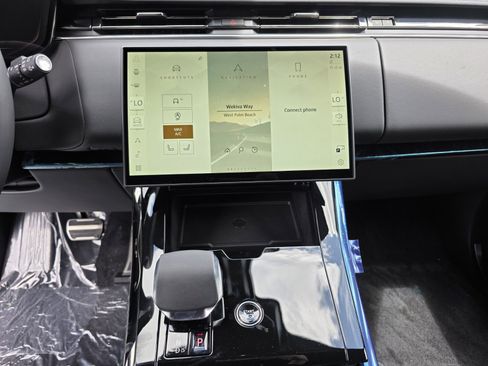 New 2026 Land Rover Range Rover Sport Dynamic SE AWD/4WD image 11