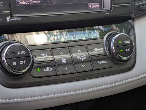 Used 2015 Toyota RAV4 Limited w/ Technology Package image 9