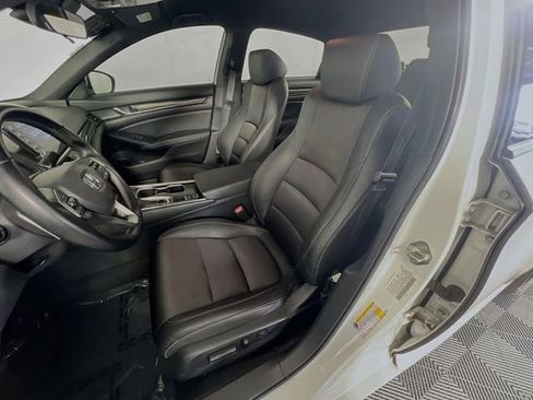 Used 2020 Honda Accord Sport image 9