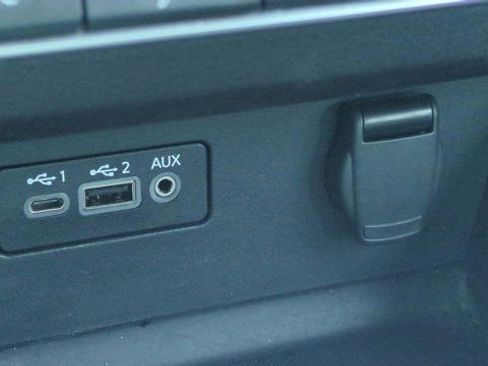 Used 2025 Nissan Altima 2.5 SV image 16