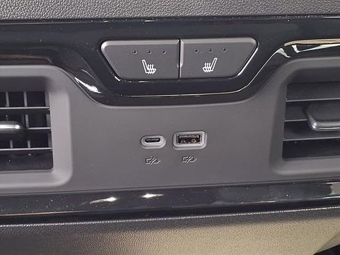 New 2026 Chevrolet Silverado 1500 ZR2 image 11