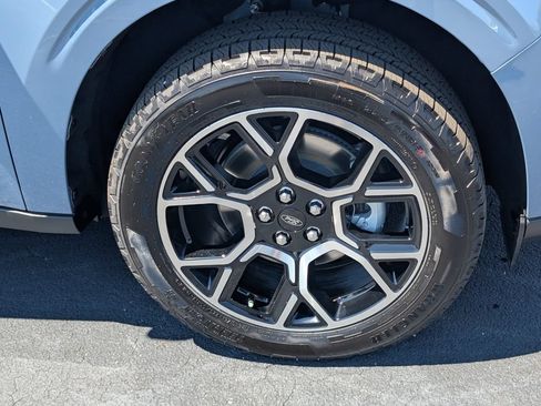 New 2026 Ford Maverick Lariat w/ 4K Tow Package AWD/4WD image 17