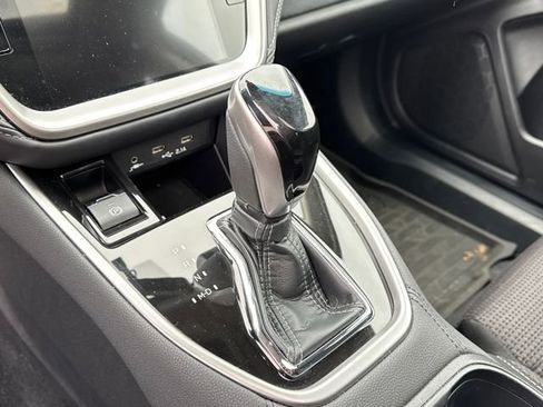 Used 2022 Subaru Outback Premium image 13