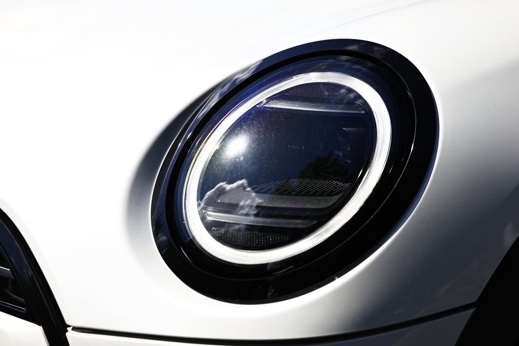 New 2026 MINI Cooper 2-Door Hardtop FWD image 12